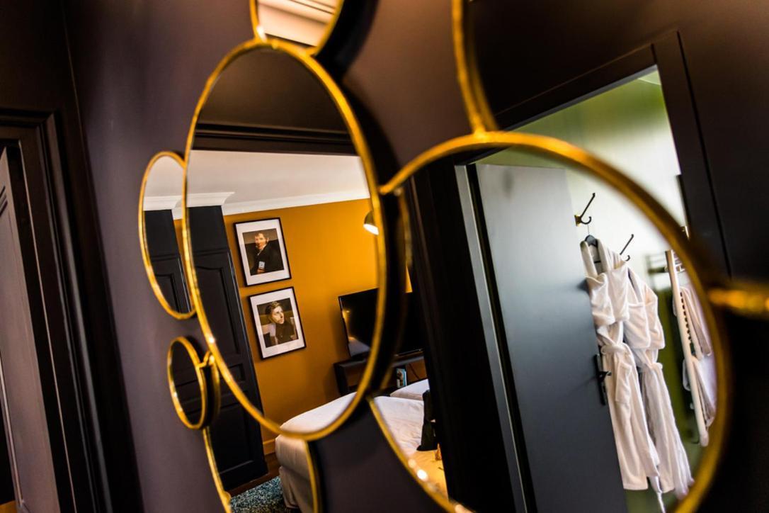 Hotel - Restaurant Le Globe เมอโซล ภายนอก รูปภาพ