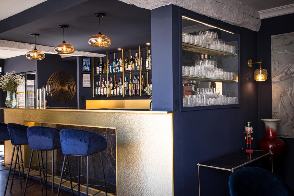 Hotel - Restaurant Le Globe เมอโซล ภายนอก รูปภาพ
